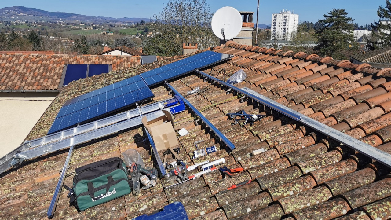 Installation photovoltaique à Limas