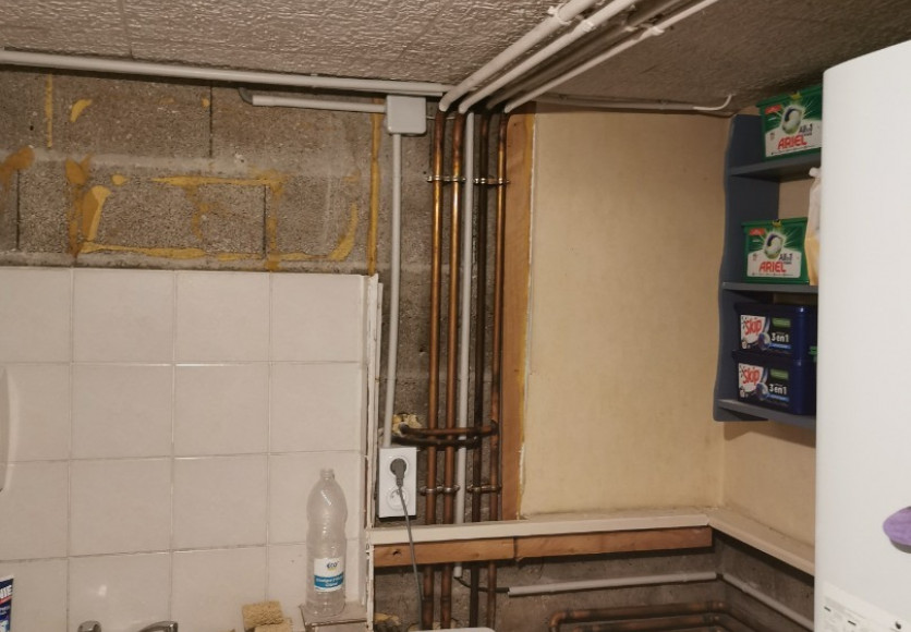 Aménagement d'un garage en local d'activité pour un cabinet d'osthéopathe à BELLEVILLE EN BEAUJOLAIS