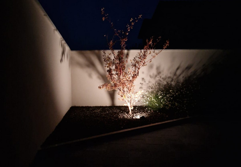 Installation éclairage extérieur pour une villa à côté de Lyon